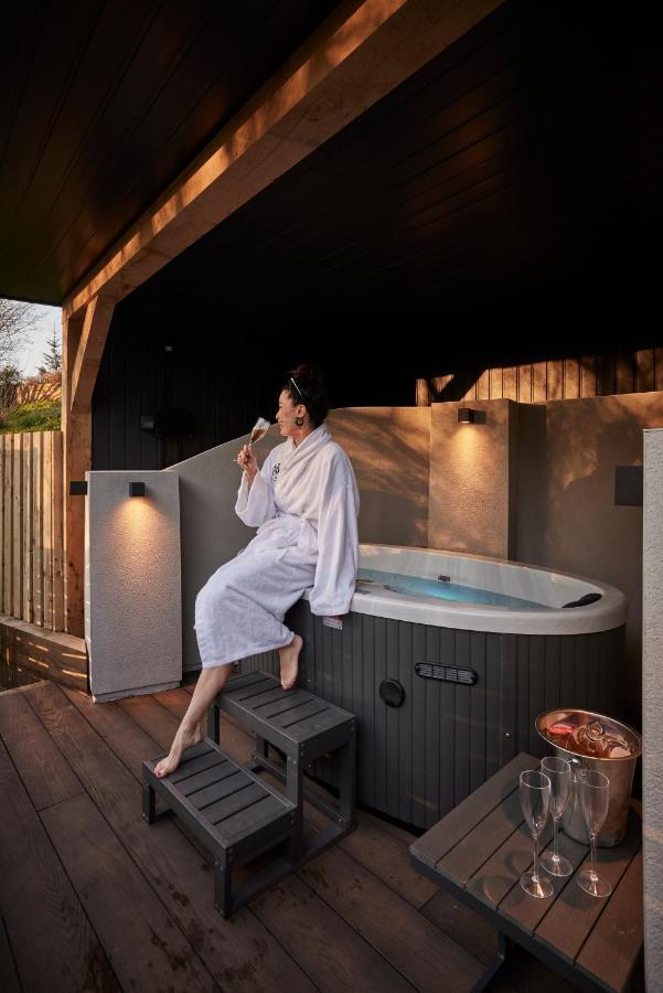 Apartments For Two In Brand New Luxury Rural Farmhouse Escape ラムズボトム エクステリア 写真