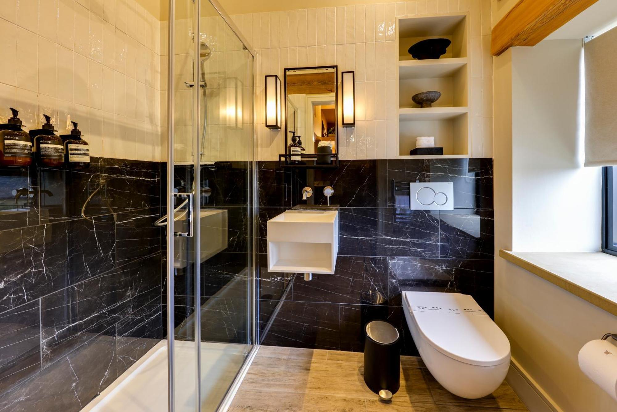 Apartments For Two In Brand New Luxury Rural Farmhouse Escape ラムズボトム エクステリア 写真