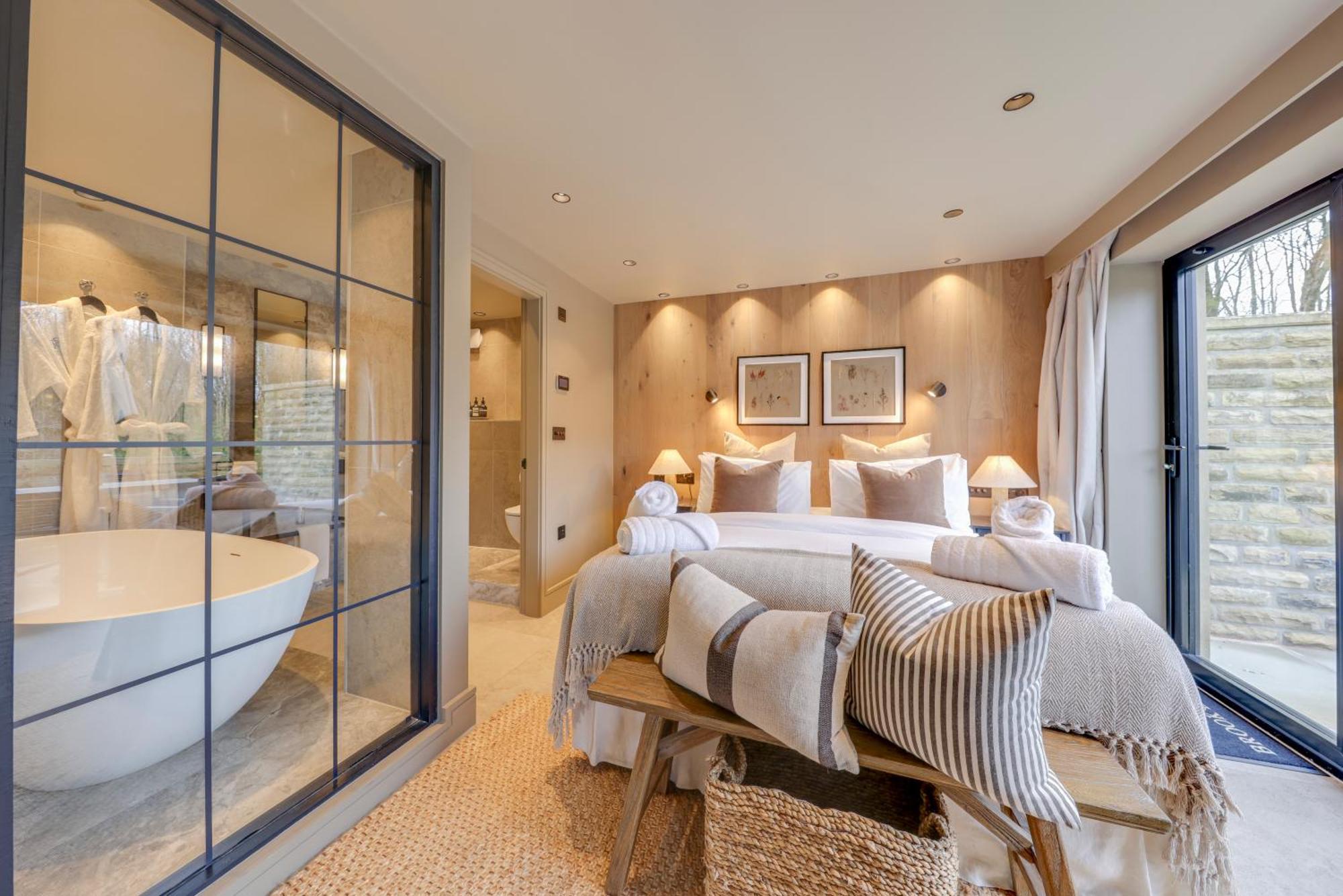 Apartments For Two In Brand New Luxury Rural Farmhouse Escape ラムズボトム エクステリア 写真