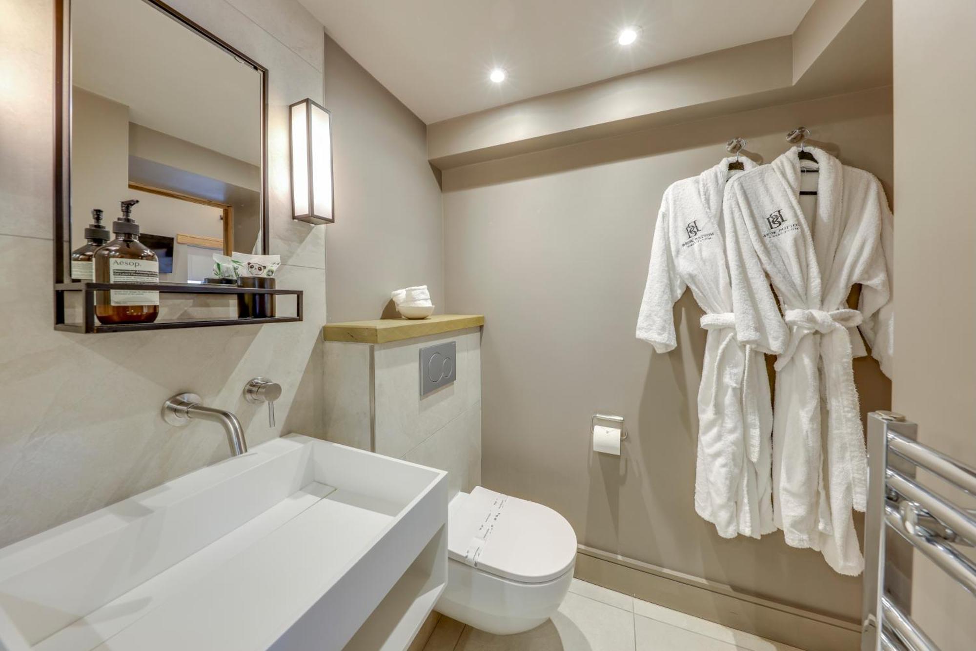 Apartments For Two In Brand New Luxury Rural Farmhouse Escape ラムズボトム エクステリア 写真